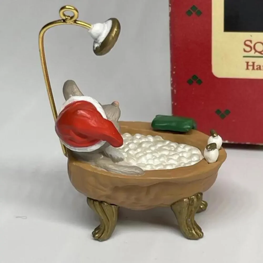 Hallmark merry mouse